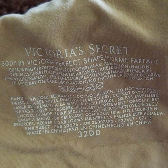 Victoria's Secret Bra nude 32dd - Picture 3 of 5
